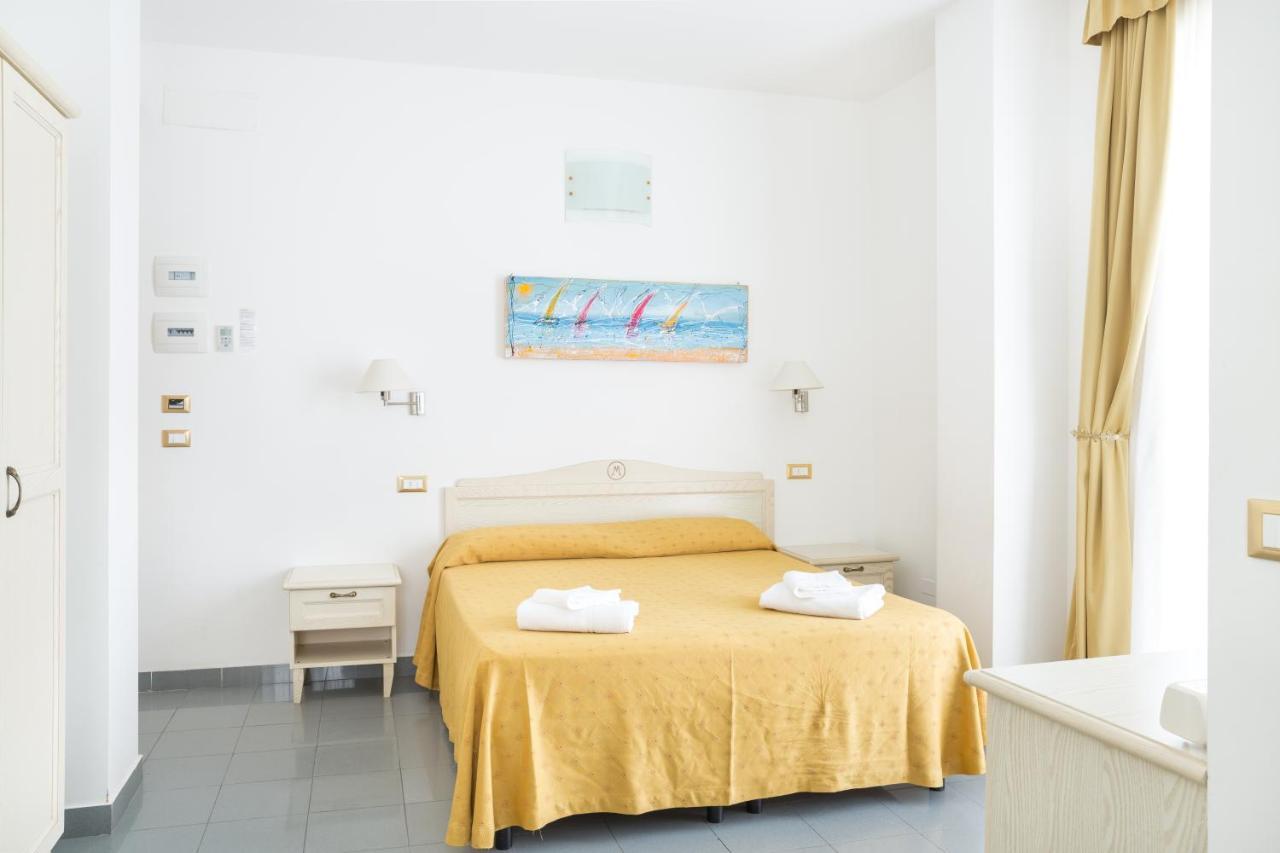 Hotel Marechiaro - Direttamente Sul Mare San Menaio Εξωτερικό φωτογραφία