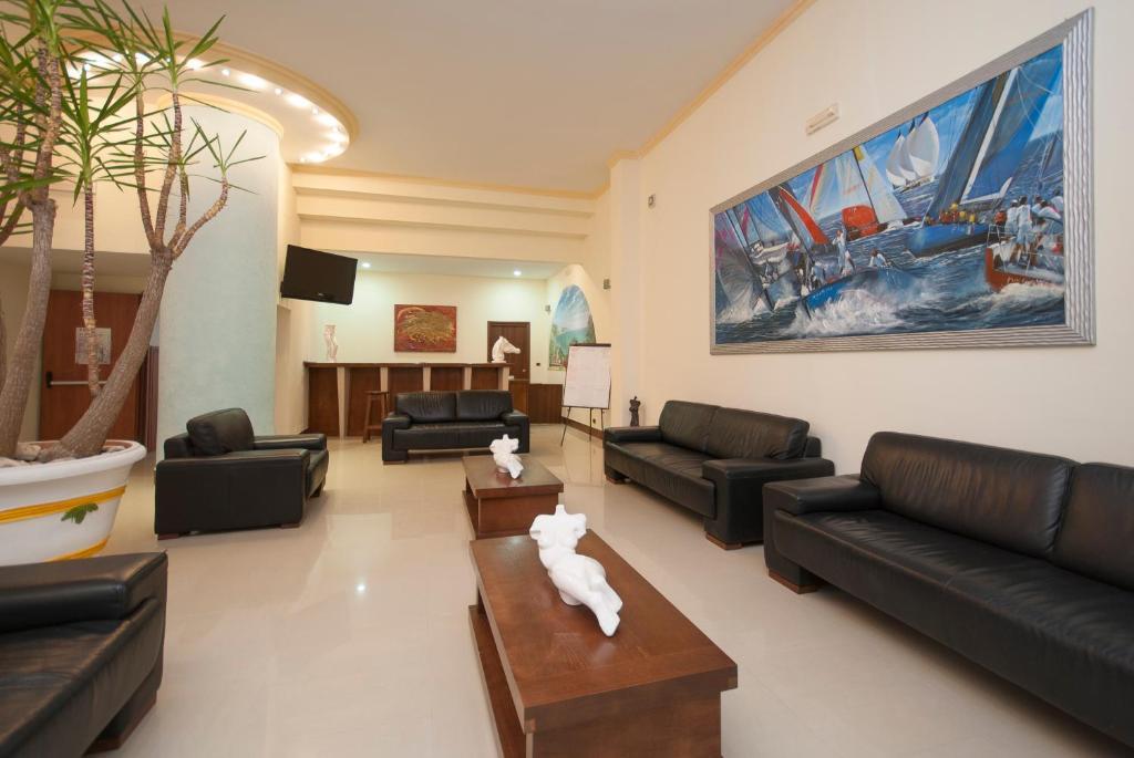 Hotel Marechiaro - Direttamente Sul Mare San Menaio Εξωτερικό φωτογραφία