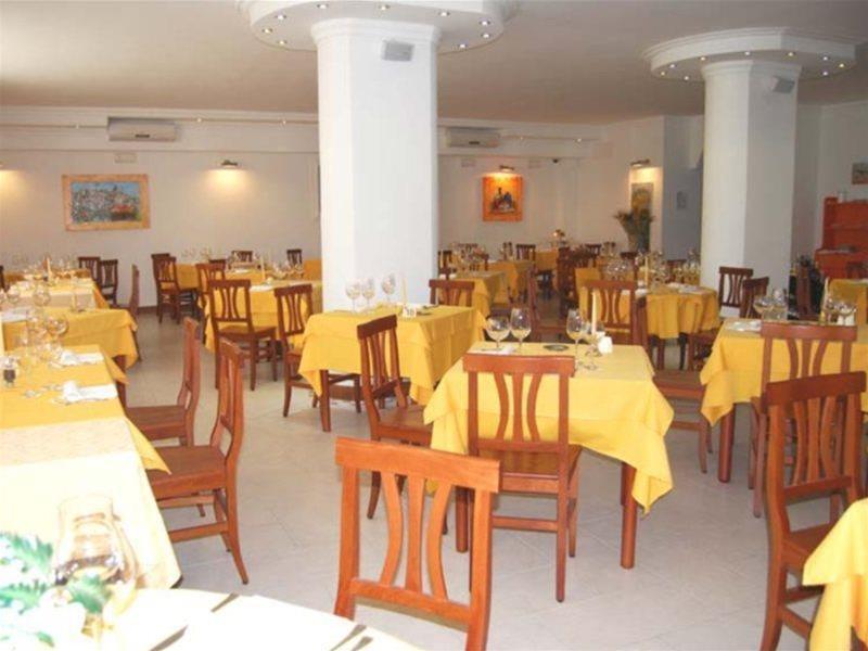 Hotel Marechiaro - Direttamente Sul Mare San Menaio Εξωτερικό φωτογραφία
